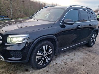 Mercedes GLB200