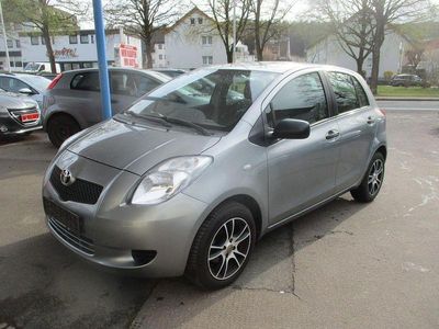 Gebraucht Toyota Yaris Cool 87 PS (63 kW) 2008 Silber Kleinwagen