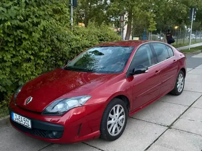 Gebraucht Renault Laguna III 137 PS (100 kW) 2014 Rot Limousine