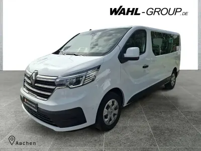 Gebraucht Renault Trafic Life 150 PS (110 kW) 2023 Weiß Van / Kleinbus