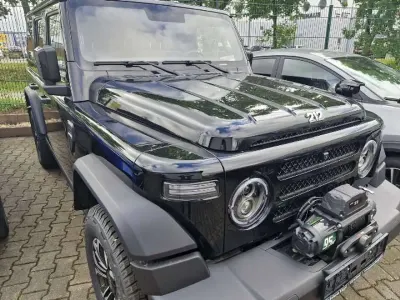 Neu BAW 212 166 PS (122 kW) 2026 Schwarz SUV