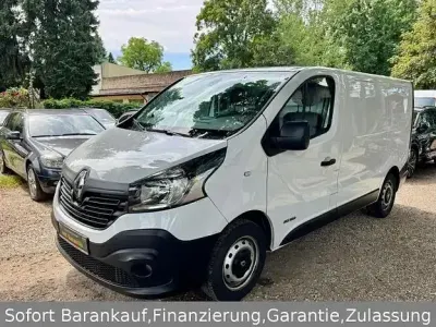 Gebraucht Renault Trafic 121 PS (88 kW) 2017 Weiss Van / Kleinbus