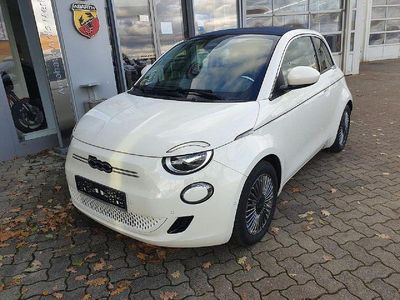 Gebraucht Fiat 500e Basis 86 kW (118 PS) 2023 Arktisweiß Cabrio