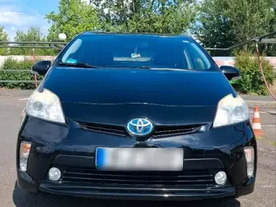 Gebraucht Toyota Prius 122 PS (89 kW) 2014 Schwarz Limousine