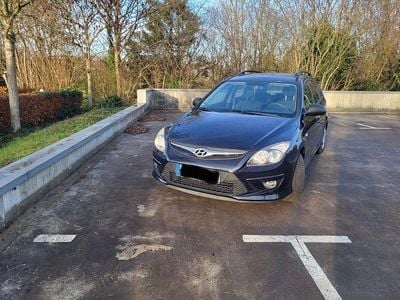 Schwarz Gebraucht 2011 Hyundai i30 Classic Kombi | 1.350 € (Superpreis)