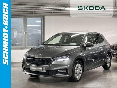 Graphitegrau metallic Gebraucht 2024 Skoda Fabia Selection Limousine | 22.980 € (Etwas zu teuer)