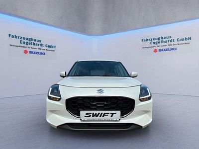 Weiß Neu 2025 Suzuki Swift Club Kleinwagen | 18.900 €