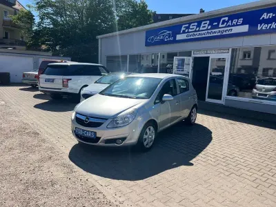 Gebraucht Opel Corsa Edition 80 PS (58 kW) 2010 Silber Kleinwagen