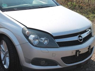 Gebraucht Opel Astra Cabriolet Cosmo 105 PS (77 kW) 2007 Silber Cabrio