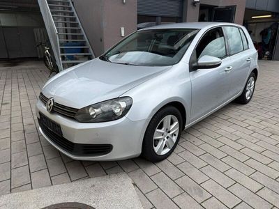 Gebraucht VW Golf VI 102 PS (75 kW) 2009 Silber Kleinwagen