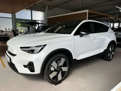Gebraucht Volvo EC40 Ultimate 169 kW (231 PS) 2024 Crystalweiß metallic SUV