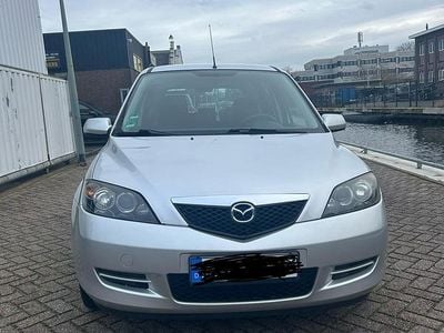 Grau Gebraucht 2007 Mazda 2 Kleinwagen | 1.800 € (Fairer Preis)
