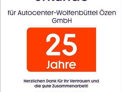 Weiß Gebraucht 2023 VW Touran Comfortline Van / Kleinbus | 23.991 € (Fairer Preis)