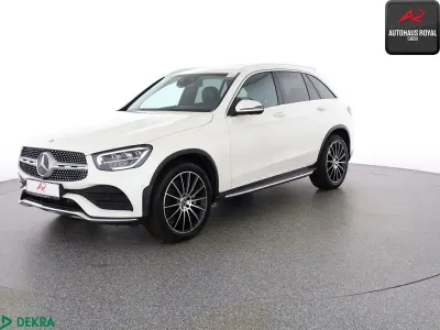 Gebraucht Mercedes GLC300 AMG 245 PS (180 kW) 2022 Weiss (metallic) SUV