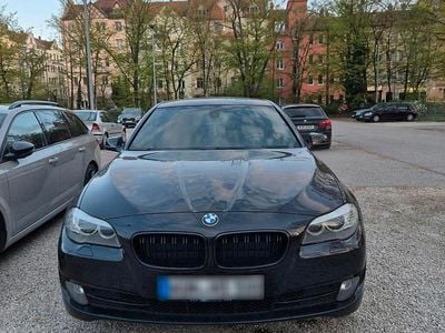Gebraucht BMW 520 Sport Line 187 PS (137 kW) 2011 Schwarz Limousine
