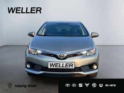 Gebraucht Toyota Auris Design 116 PS (85 kW) 2015 Silber Limousine