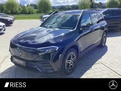 Używany Mercedes EQB300 AMG 167 kW (228 KM) 2025 Czarny SUV