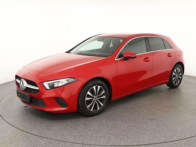 Gebraucht Mercedes A180 Progressive 136 PS (100 kW) 2019 Rot Limousine