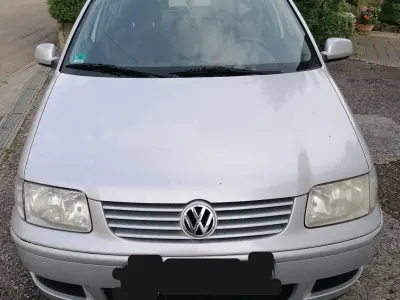 Używany VW Polo 60 KM (44 kW) 2000 Srebrny Hatchback