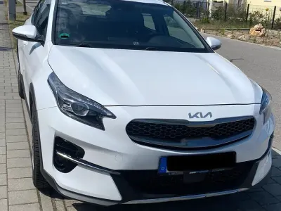 Gebraucht Kia XCeed Spirit 160 PS (117 kW) 2022 Weiß SUV