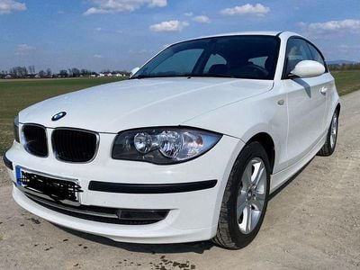 Gebraucht BMW 118 143 PS (105 kW) 2008 Weiß Kleinwagen