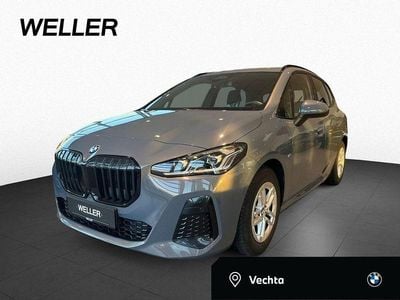 Grau Gebraucht 2025 BMW 220 M Sport Van / Kleinbus | 33.990 € (Fairer Preis)
