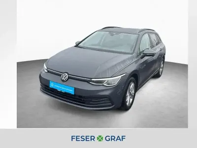 Second-hand VW Golf VIII Life 116 CP (85 kW) 2022 Gri Break