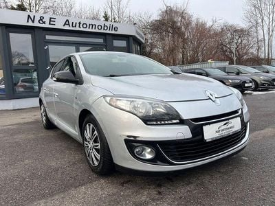 Gebraucht Renault Mégane Authentique 131 PS (96 kW) 2013 Silber Limousine