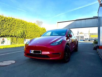 Second-hand Tesla Model Y 378 kW (514 CP) 2022 Roșu SUV