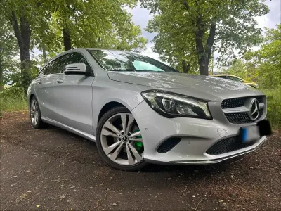 Gebraucht Mercedes CLA200 Shooting Brake 136 PS (100 kW) 2018 Silber Kombi