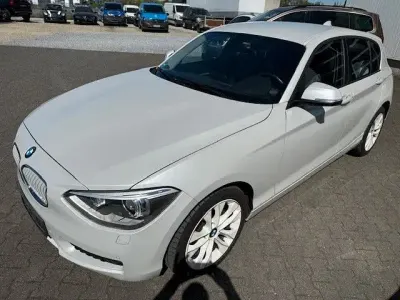 Usata BMW 116 Sport Line 116 CV (85 kW) 2014 Bianco Utilitaria