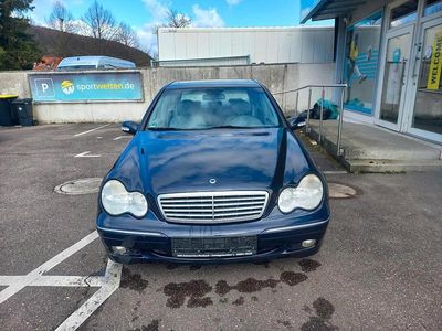 Usata Mercedes C200 163 CV (119 kW) 2003 Blu Berlina
