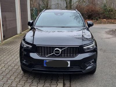 Second-hand Volvo XC40 R-Design 190 CP (139 kW) 2018 Negru SUV