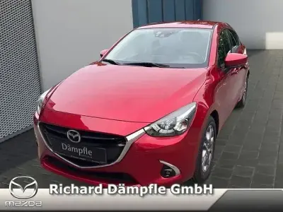 Gebraucht Mazda 2 90 PS (66 kW) 2018 Magmarot metallic Kleinwagen