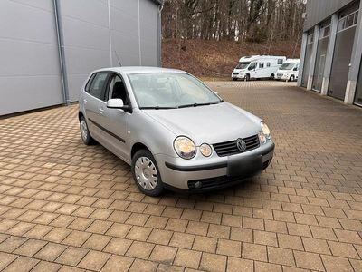 Gebraucht VW Polo 64 PS (47 kW) 2004 Silber Kleinwagen