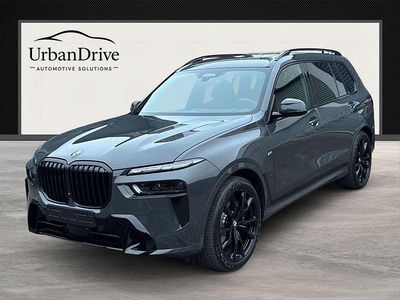 Neu BMW X7 Sport Line 352 PS (258 kW) 2026 Grau SUV