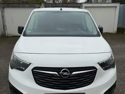 Usata Opel Combo Edition 131 CV (96 kW) 2021 Bianco Monovolume