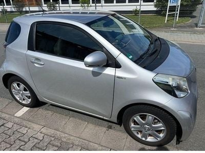 Gebraucht Toyota iQ 68 PS (50 kW) 2009 Silber Kleinwagen