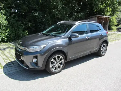 Gebraucht Kia Stonic Spirit 120 PS (88 kW) 2017 Grau SUV