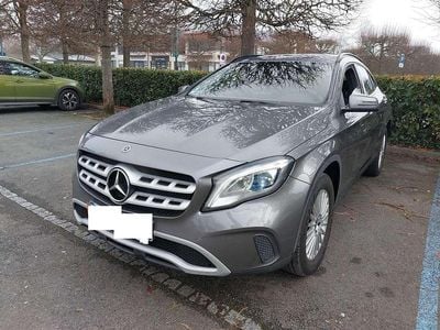 Mercedes GLA200
