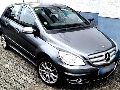 Gebraucht Mercedes B180 109 PS (80 kW) 2008 Grau Van / Kleinbus
