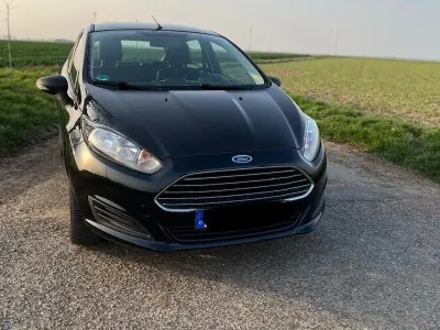 Gebraucht Ford Fiesta Ambiente 60 PS (44 kW) 2015 Schwarz Kleinwagen
