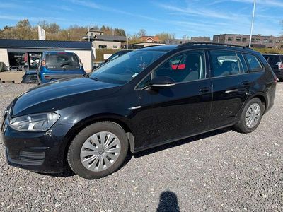 Gebraucht VW Golf VII Trendline 110 PS (80 kW) 2016 Schwarz Kombi
