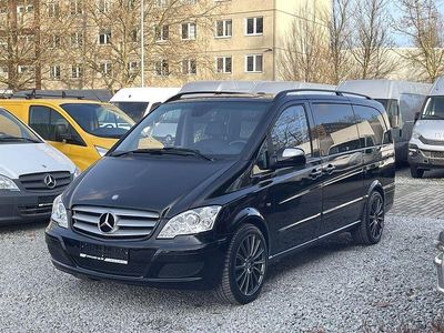 Schwarz Gebraucht 2012 Mercedes Viano Van / Kleinbus | 14.900 € (Teuer)
