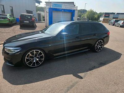 Gebraucht BMW 530 M Sport 265 PS (194 kW) 2020 Schwarz Kombi