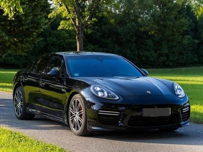 Porsche Panamera GTS