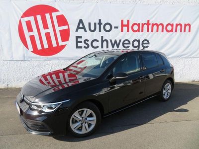 Gebraucht VW Golf VIII Life 131 PS (96 kW) 2023 Deep black perleffekt Limousine