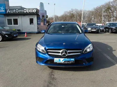 Gebraucht Mercedes C180 AMG 122 PS (89 kW) 2020 Cavansitblau Kombi