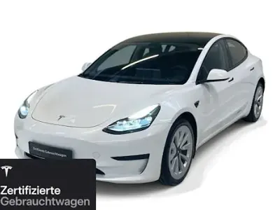 Begagnad Tesla Model 3 RWD 205 kW (279 HK) 2022 Vit Sedan