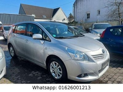 Gebraucht Toyota Verso Edition 147 PS (108 kW) 2010 Silber Van / Kleinbus